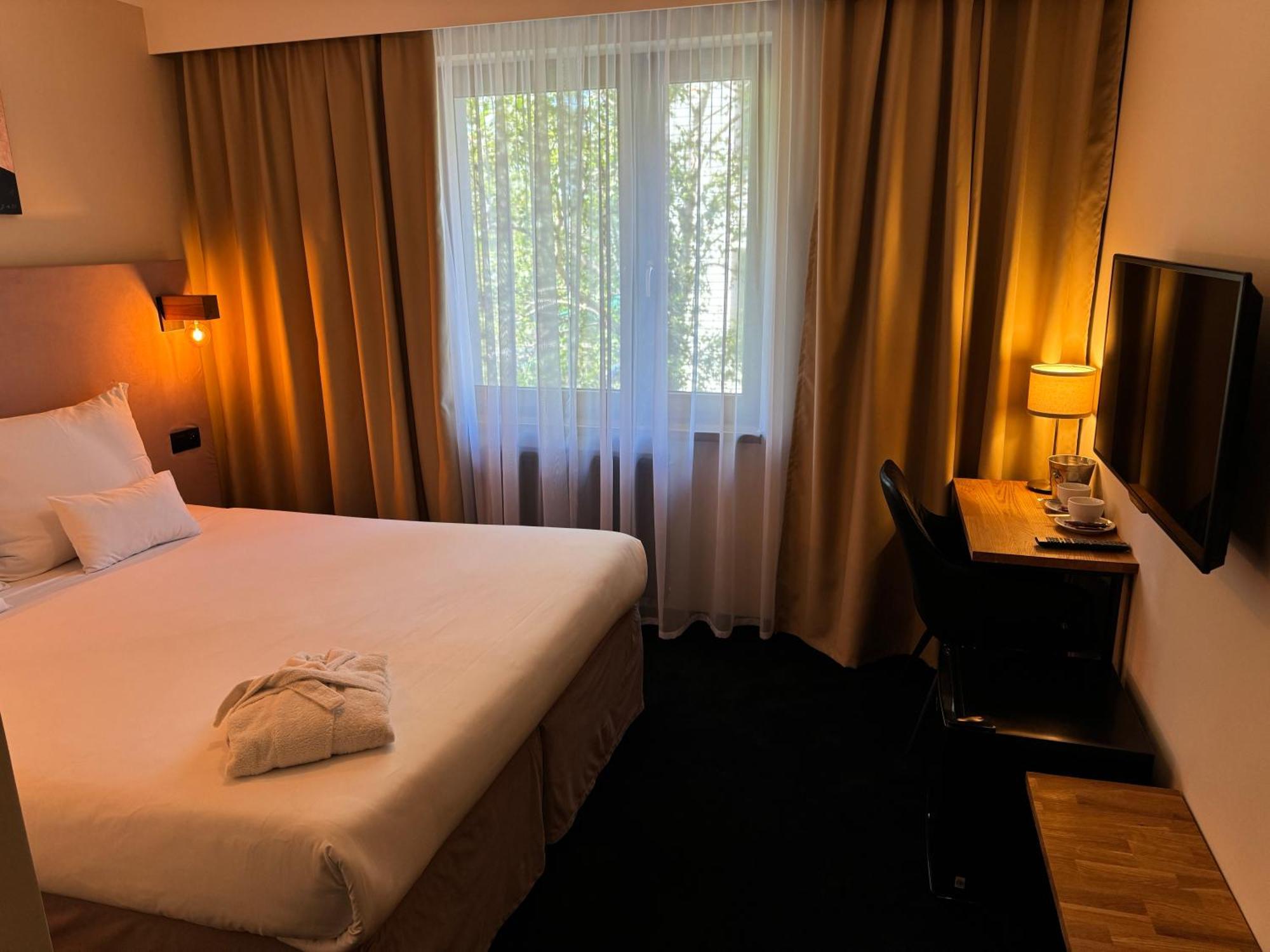 Amber Blue Wellness & Spa (Adults Only) 카르비아 외부 사진